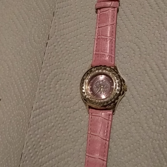 Watch - Picture 3 of 3